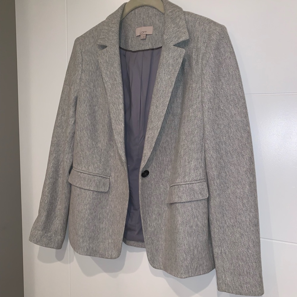 Gray blazer